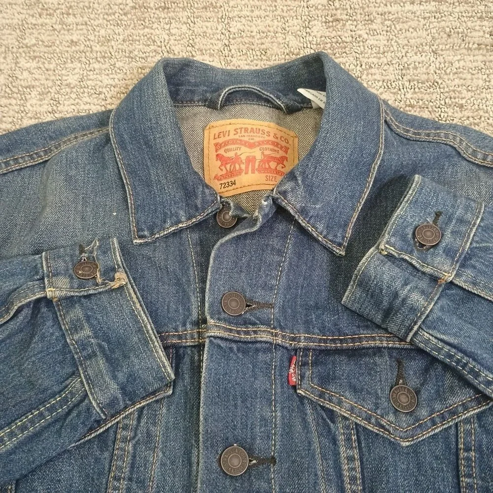 Levi's‎ Trucker Jacket Men's Size Medium Denim 100% Cotton Painted 3 Eyed Cat
